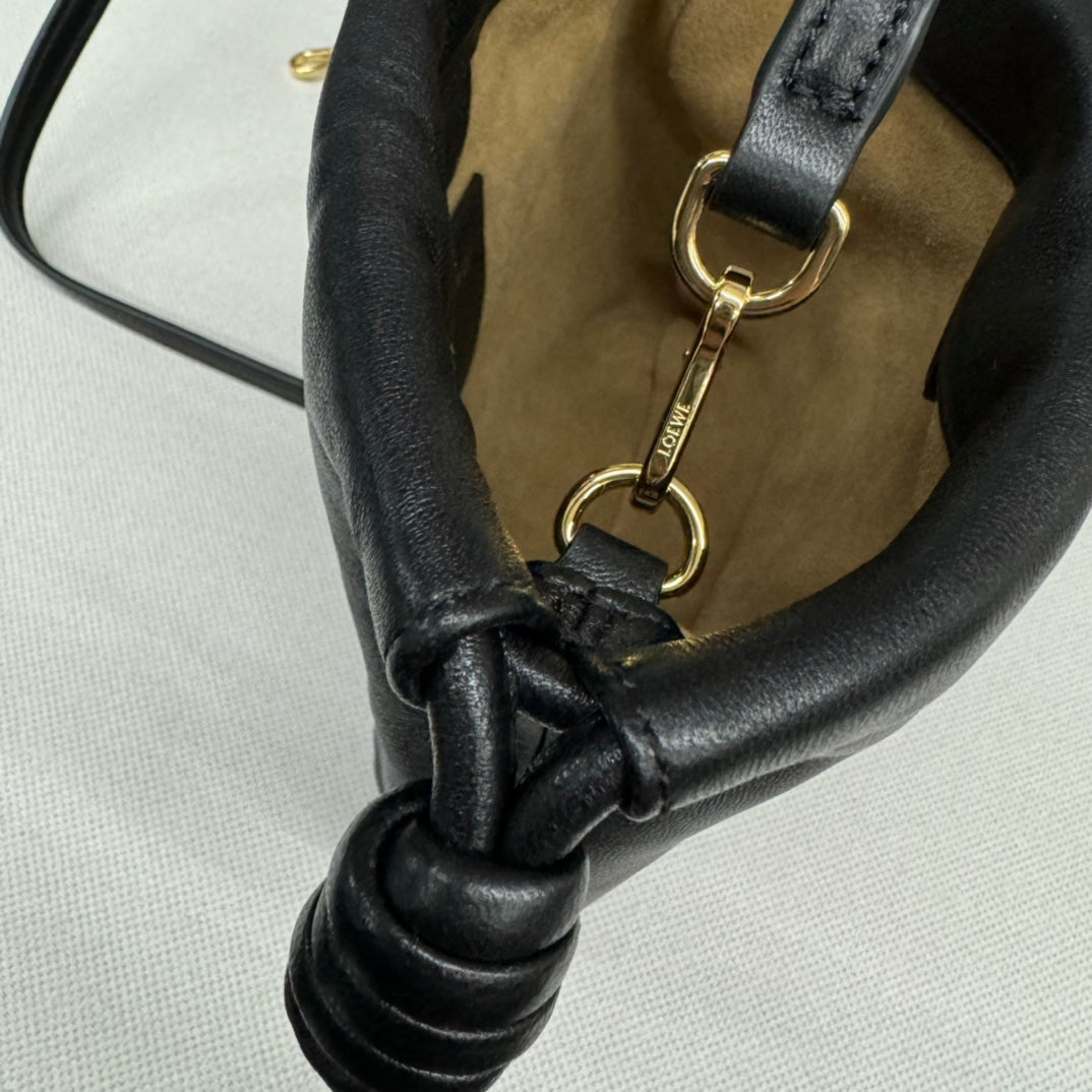 LOE 23 FLAMENCO PURSE BUCKET IN BLACK LAMBSKIN mysite