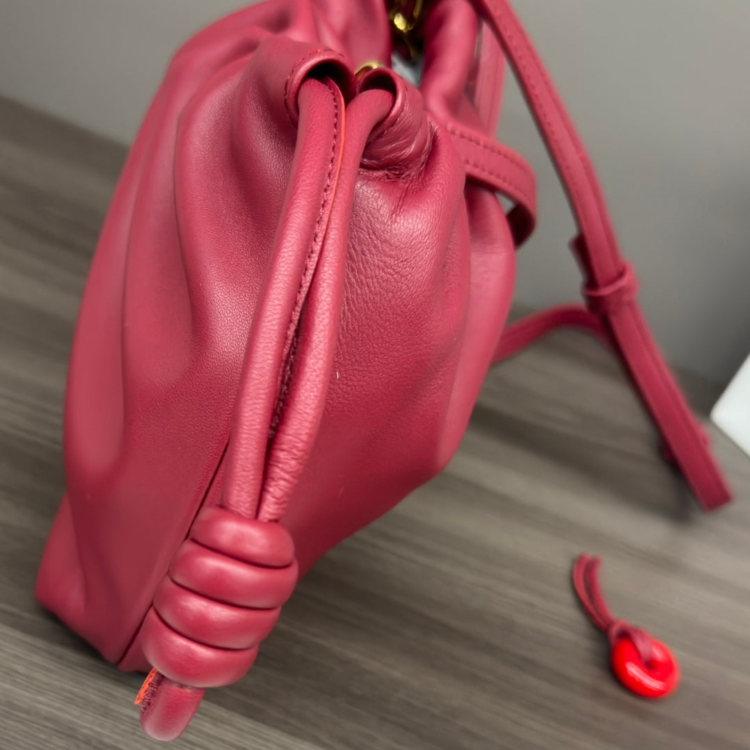 LOE 23 FLAMENCO PURSE BUCKET IN RED PINK LAMBSKIN mysite