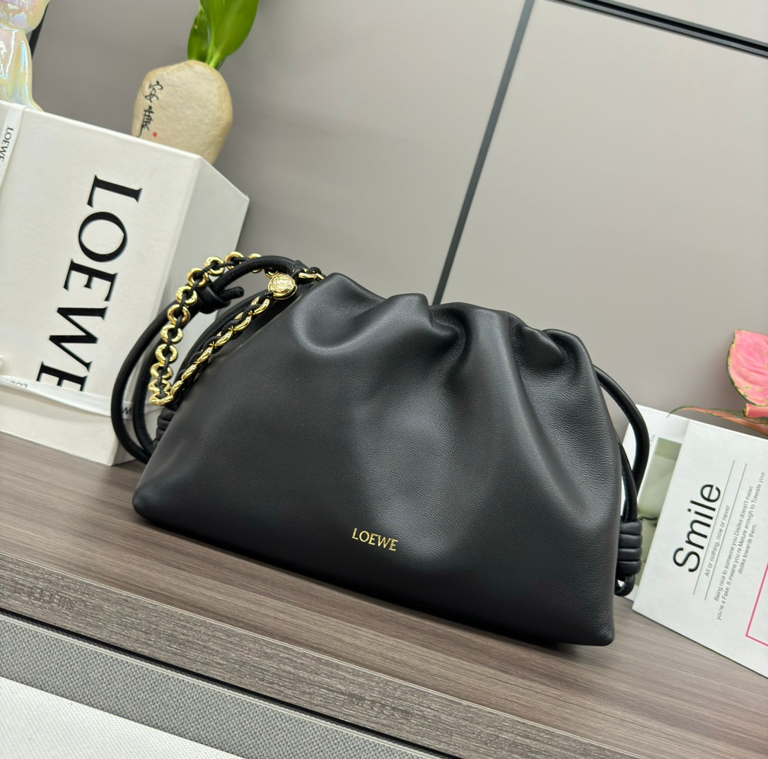 LOE MEDIUM 30 FLAMENCO PURSE BUCKET IN BLACK LAMBSKIN mysite