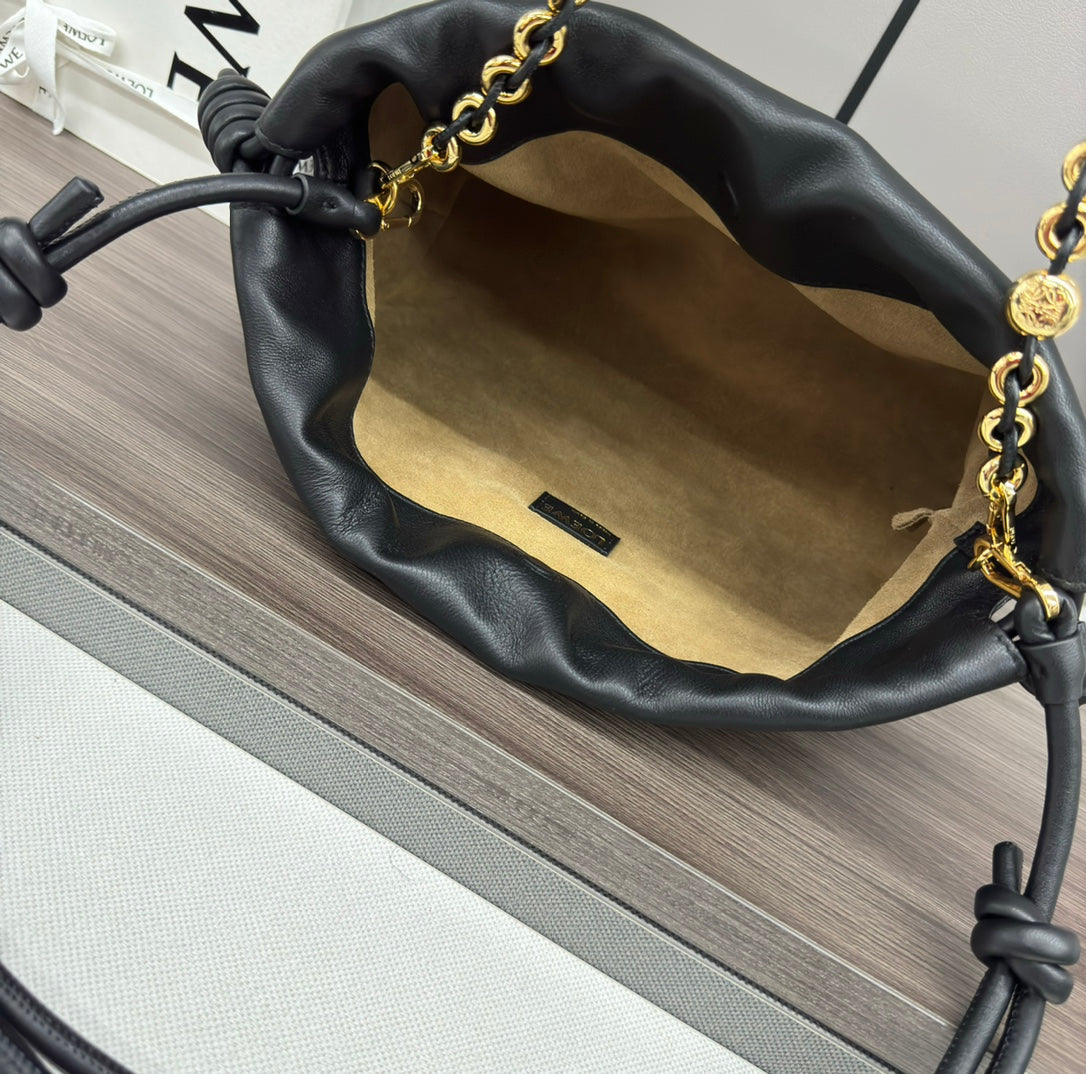 LOE MEDIUM 30 FLAMENCO PURSE BUCKET IN BLACK LAMBSKIN mysite