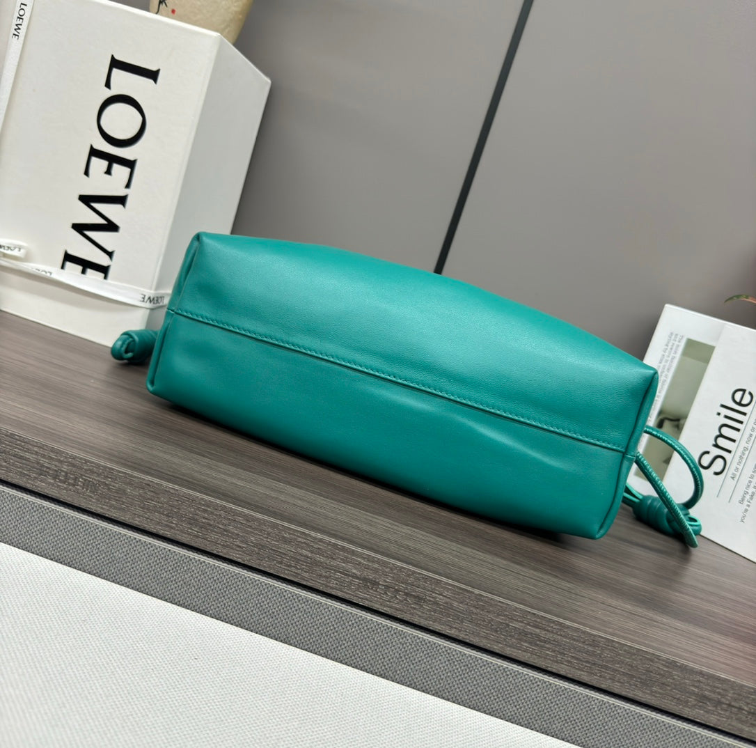 LOE MEDIUM 30 FLAMENCO PURSE BUCKET IN TEAL GREEN LAMBSKIN mysite