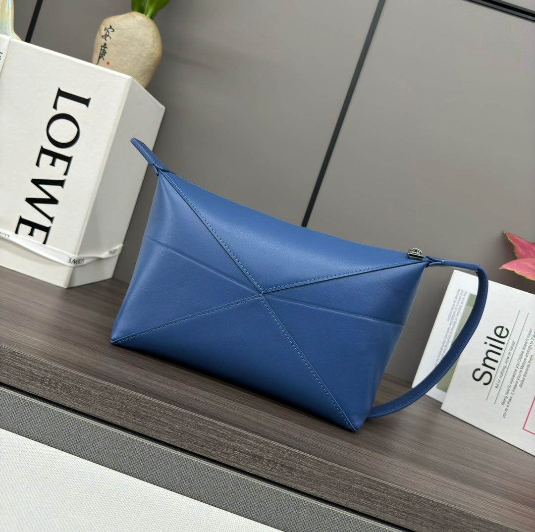 PUZZLE FOLD WASH 22 BAG IN ROYAL BLUE SHINY CALFSKIN mysite