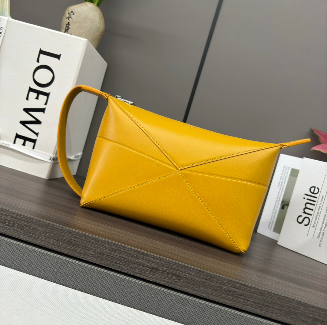 PUZZLE FOLD WASH 22 BAG IN BANANA YELLOW SHINY CALFSKIN mysite