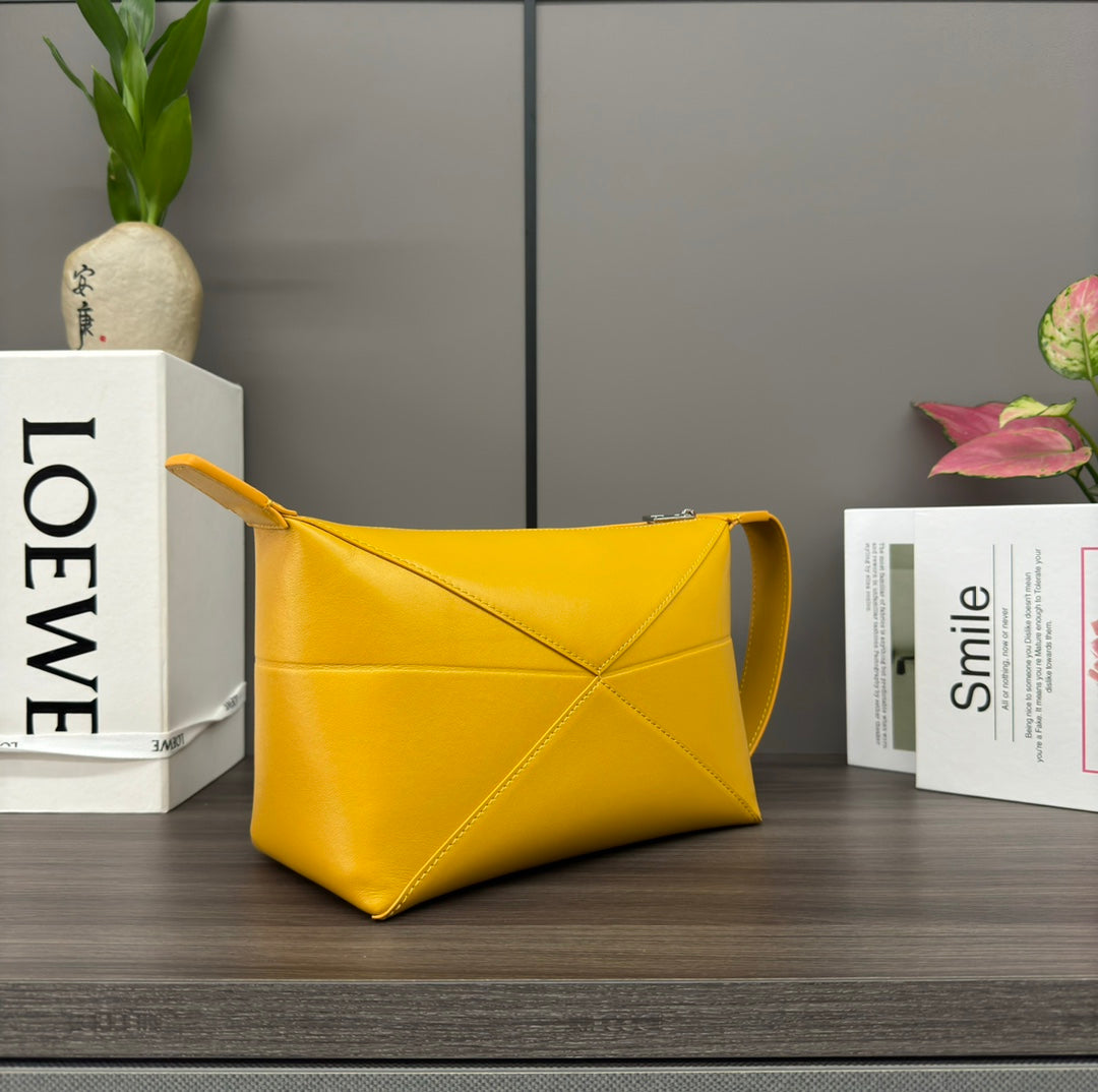 PUZZLE FOLD WASH 22 BAG IN BANANA YELLOW SHINY CALFSKIN mysite