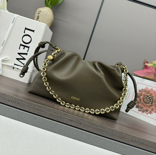 LOE MEDIUM 30 FLAMENCO PURSE BUCKET IN ARMY GREEN LAMBSKIN mysite