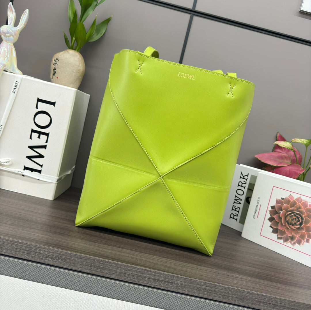 LOE 31 FUZZLE FOLD IN GREEN CHARTREUSE CALFSKIN mysite