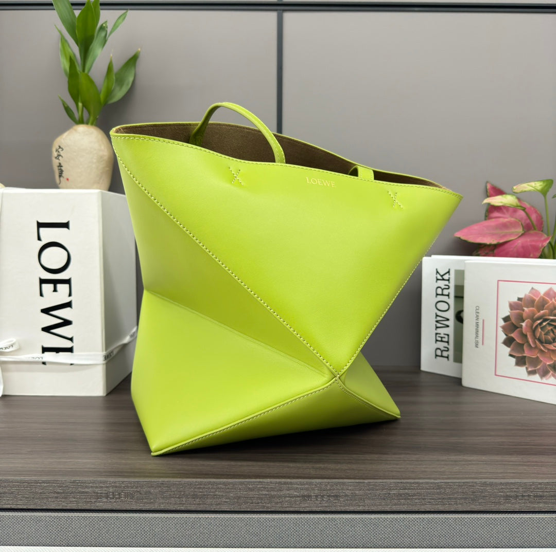 LOE 31 FUZZLE FOLD IN GREEN CHARTREUSE CALFSKIN mysite
