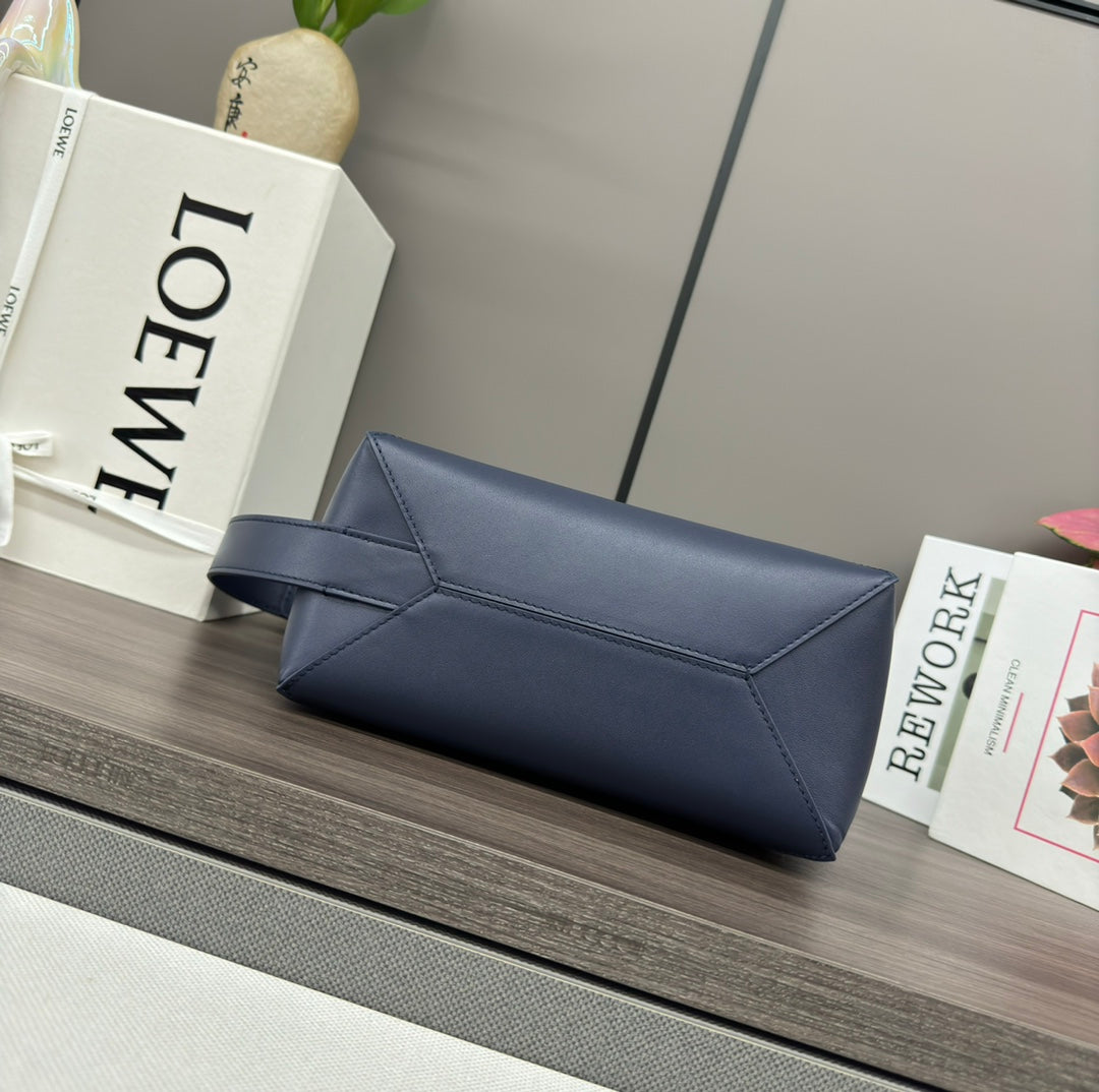 PUZZLE FOLD WASH 22 BAG IN PRUSSIAN BLUE SHINY CALFSKIN mysite