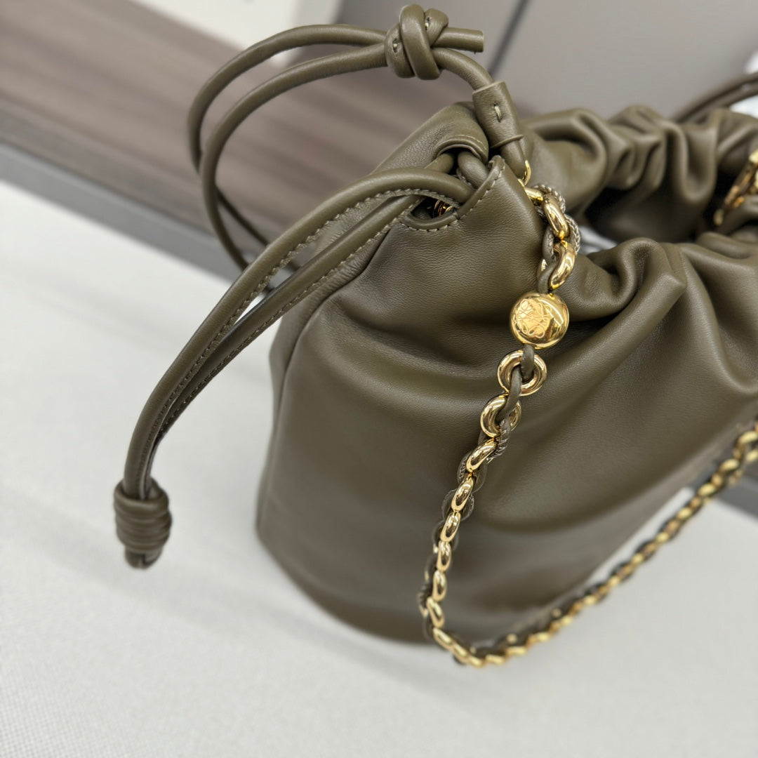 LOE 32 FLAMENCO PURSE BUCKET IN ARMY GREEN LAMBSKIN mysite