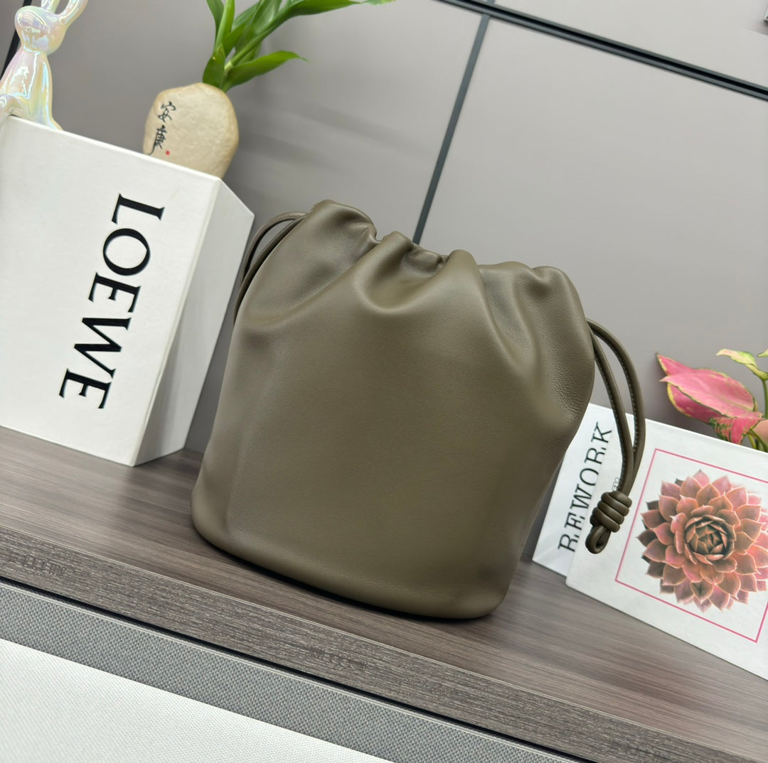 Loewe Flamenco Purse Bucket 32 Olive Lambskin Ghw mysite