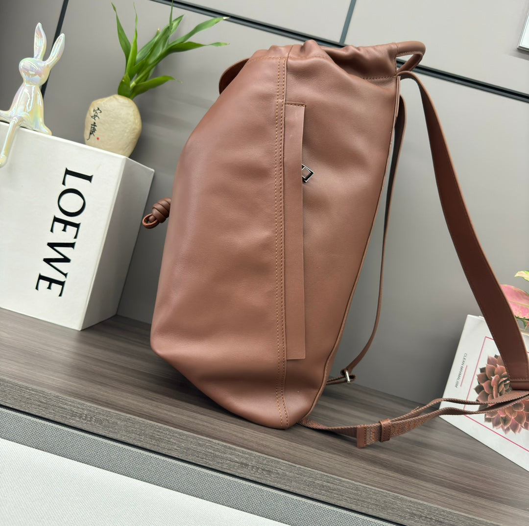 FLAMENCO 40 BACKPACK IN CHESTNUT BROWN SHINY SUPPLE CALFSKIN mysite