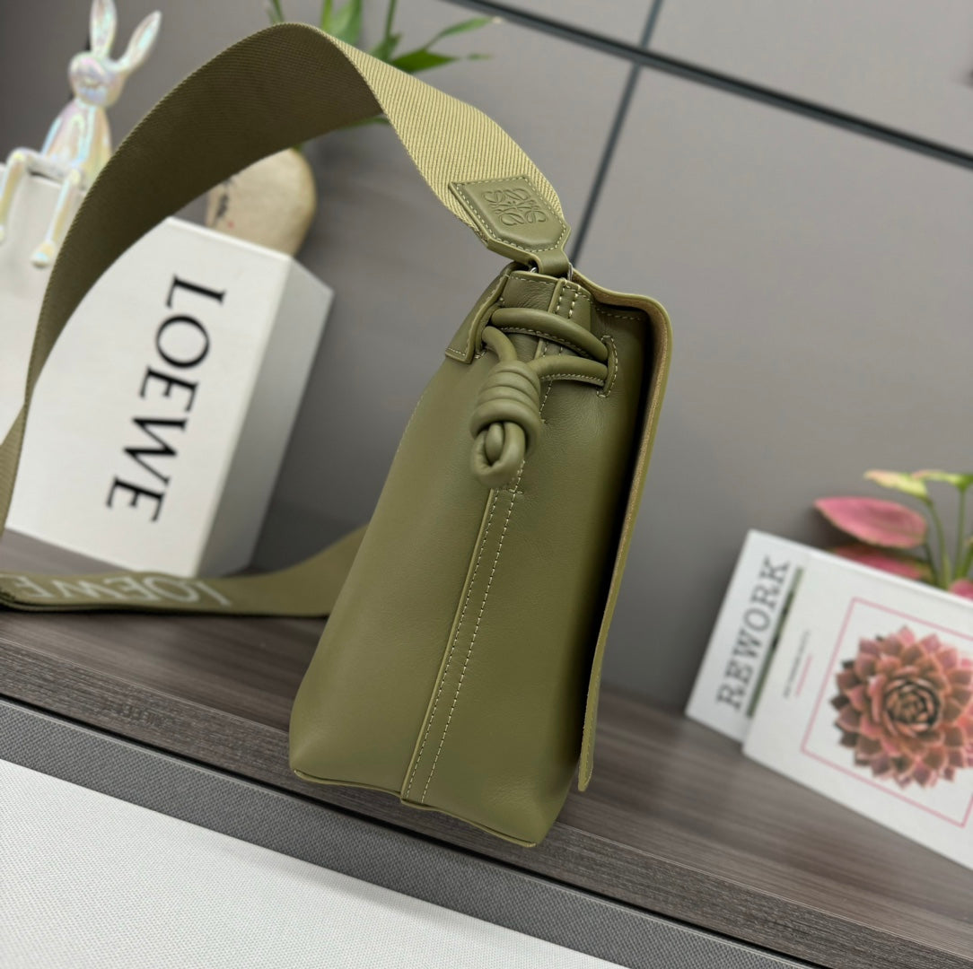 FLAMENCO SATCHEL 34 IN ARMY GREEN SHINY SUPPLE CALFSKIN mysite
