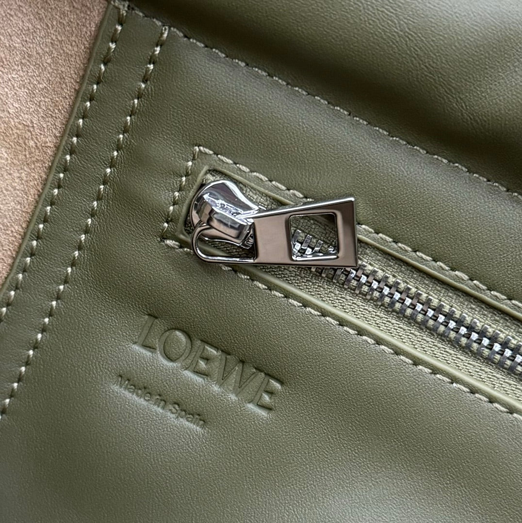 FLAMENCO SATCHEL 34 IN ARMY GREEN SHINY SUPPLE CALFSKIN mysite