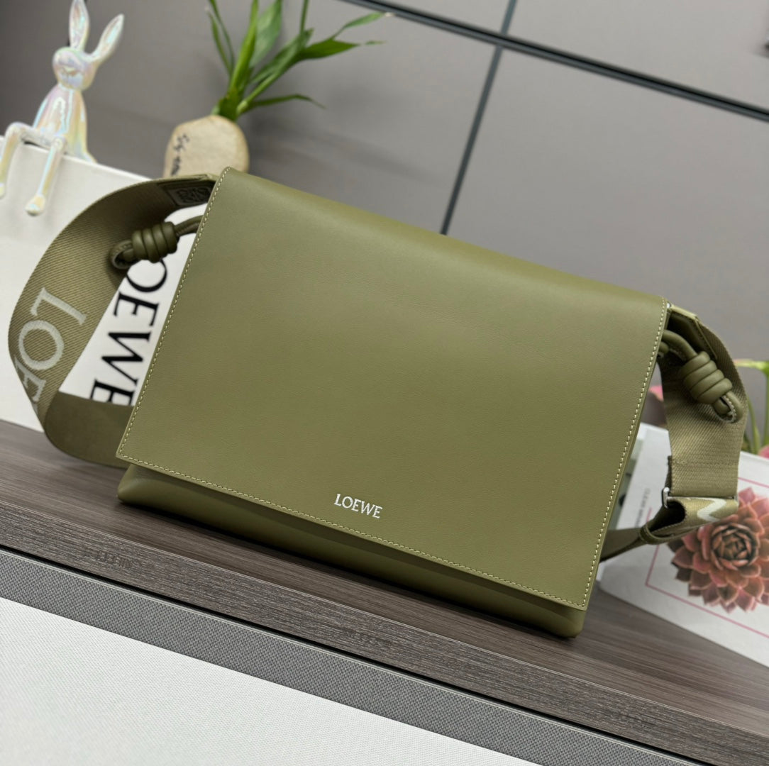 FLAMENCO SATCHEL 34 IN ARMY GREEN SHINY SUPPLE CALFSKIN mysite