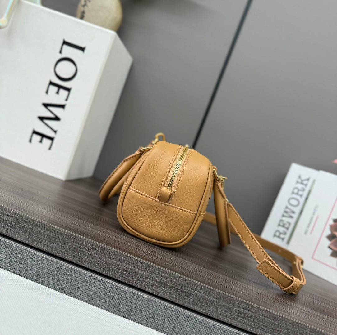AMAZONA 23 CROPPED BAG IN PEANUT BROWN SOFT GRAINED CALFSKIN mysite