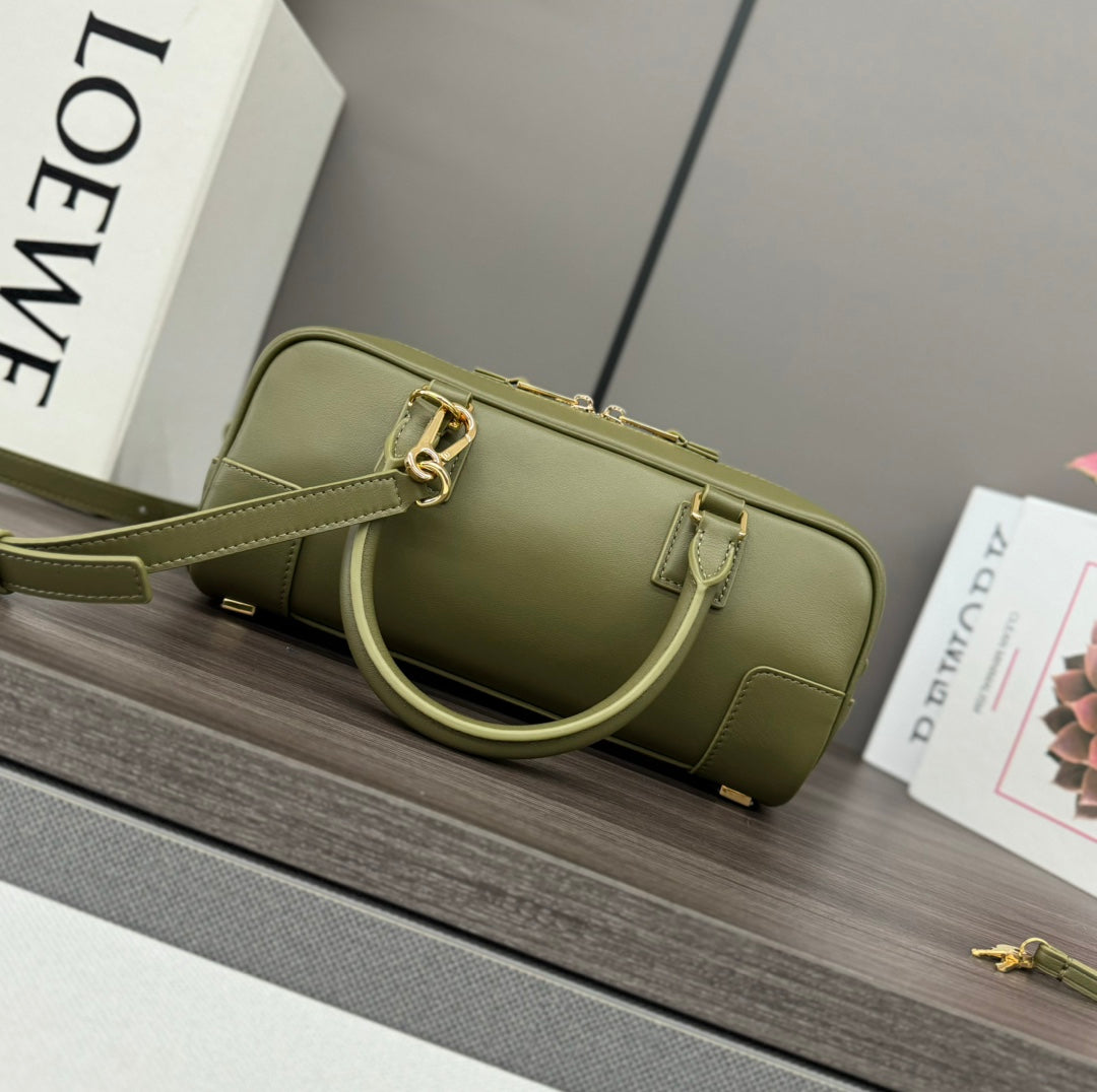 AMAZONA 23 CROPPED BAG IN OLIVE GREEN SOFT GRAINED CALFSKIN mysite