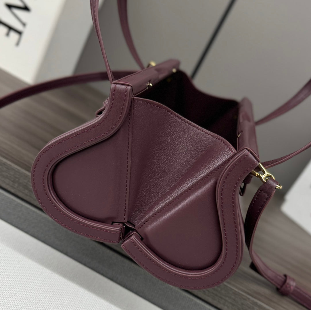 CYLINDER BAG 25 IN WINE PURPLE CALFSKIN mysite