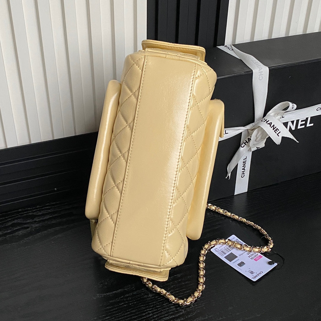 24K Camera Bag Beige Calfskin Gold Hardware mysite