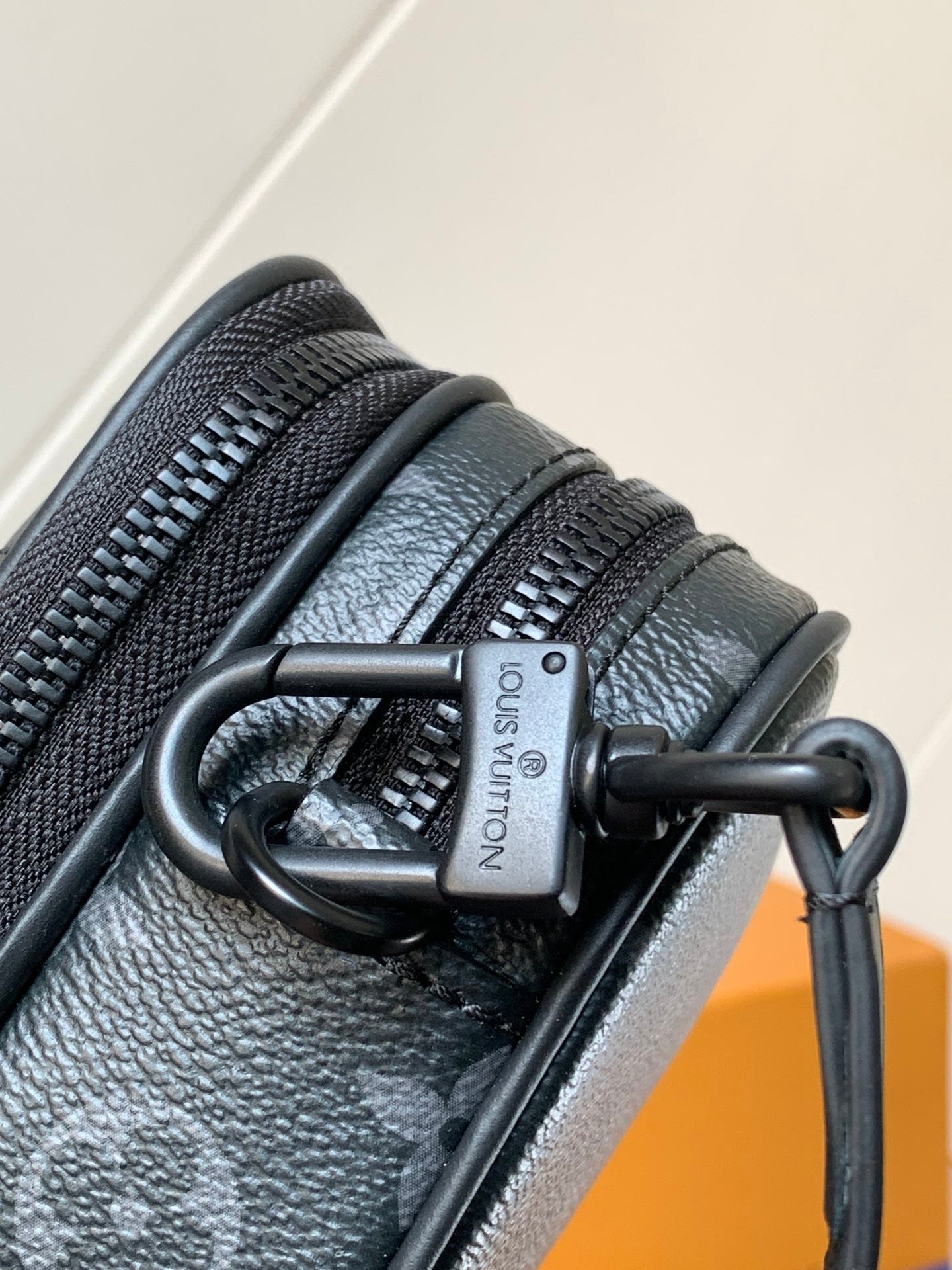 LV Nano Alpha 18.5 cm Black Monogram Eclipse Canvas mysite