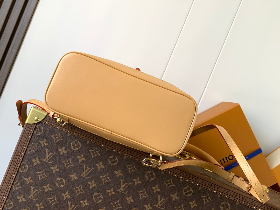 LV Soho MM Backpack 24cm Brown Beige Monogram Canvas & Cowhide mysite