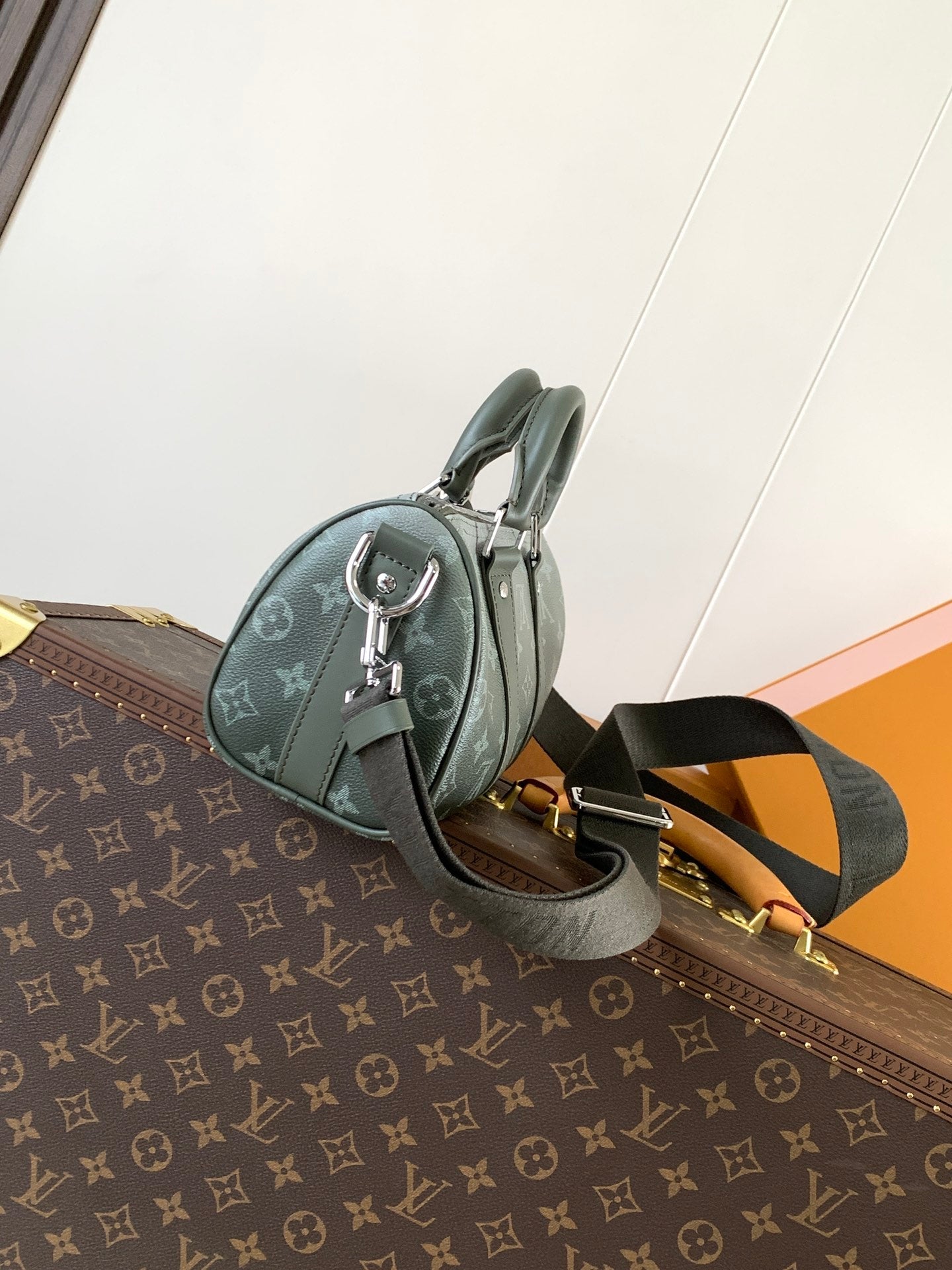LV Keepall Bandoulière 25 Khaki Green Monogram Gradient Canvas mysite