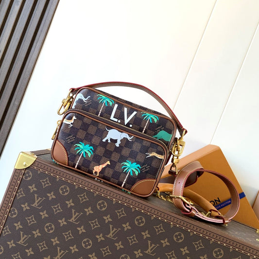 LV Nil Messenger Bag 25cm Brown Animal Printed Monogram Canvas mysite