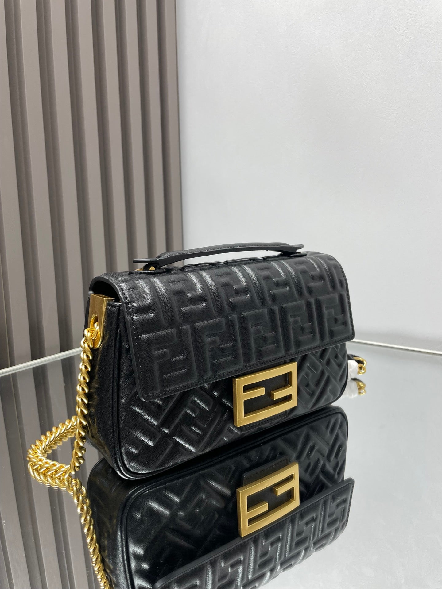 Fend Baguette 24 Bag With FF Motif Black Leather Ghw mysite
