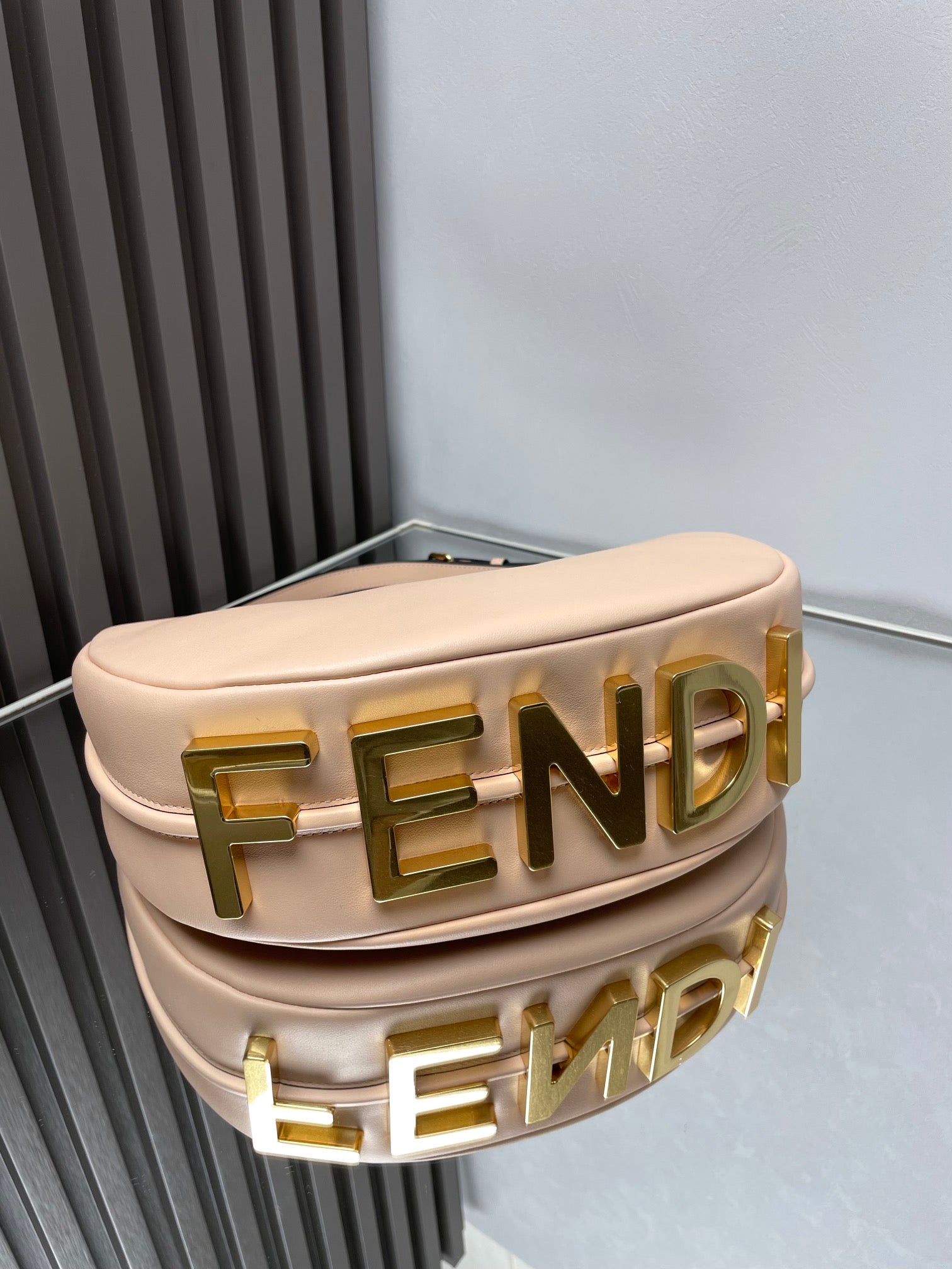 FENDIGRAPHY MEDIUM 29 IN BISQUE SMOOTH LAMBSKIN GOLD HARDWARE mysite