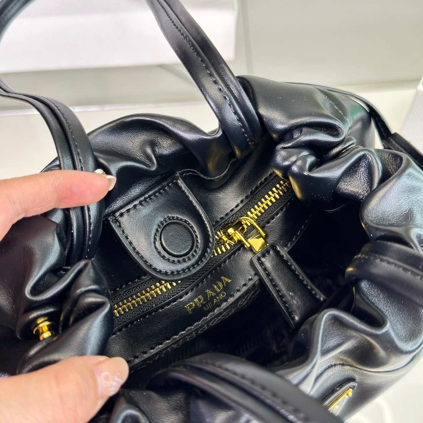 DRAWSTRING BUCKET BAG 25 IN BLACK SOFT LAMBSKIN mysite