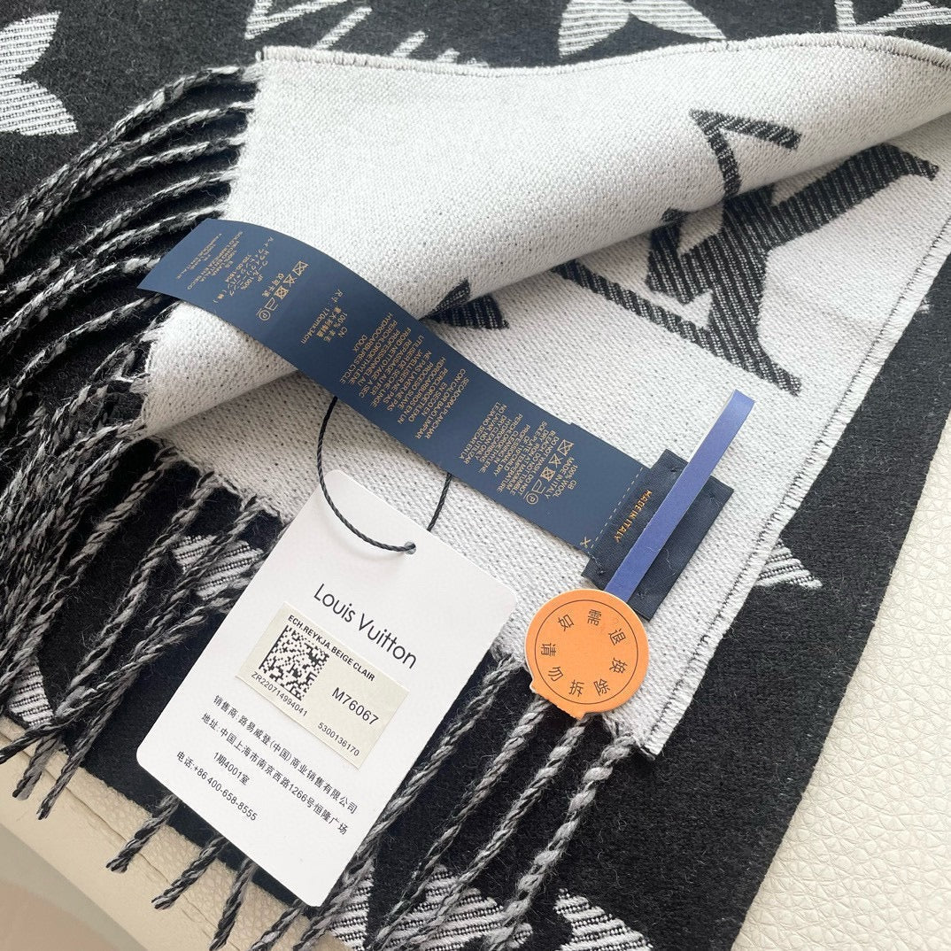 ESSENTIAL SCARF 186 CM IN BLACK WOOL 399773 mysite