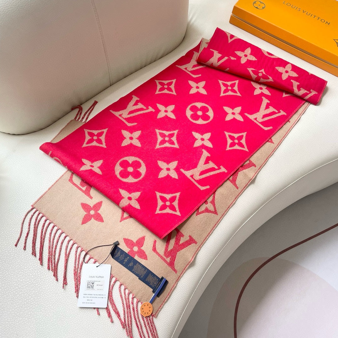 ESSENTIAL SCARF 186 CM IN CHERRY RED WOOL 399772 mysite