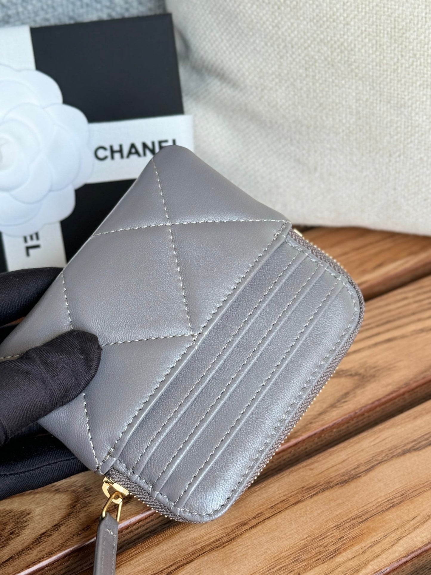 cc 19 zipped coin purse 11cm grey lambskin gold hardware mysite