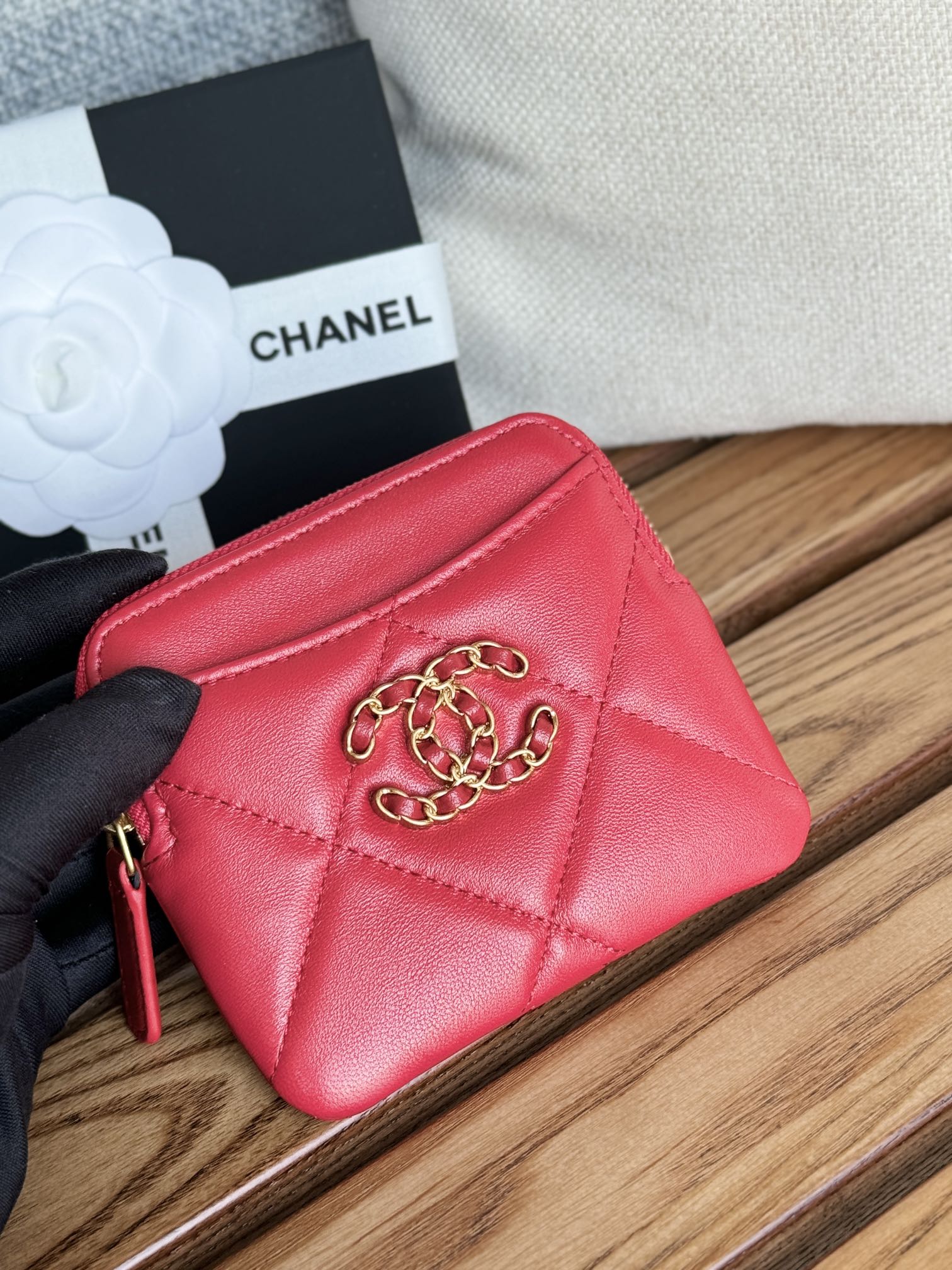 cc 19 zipped coin purse 11cm black lambskin gold hardware mysite