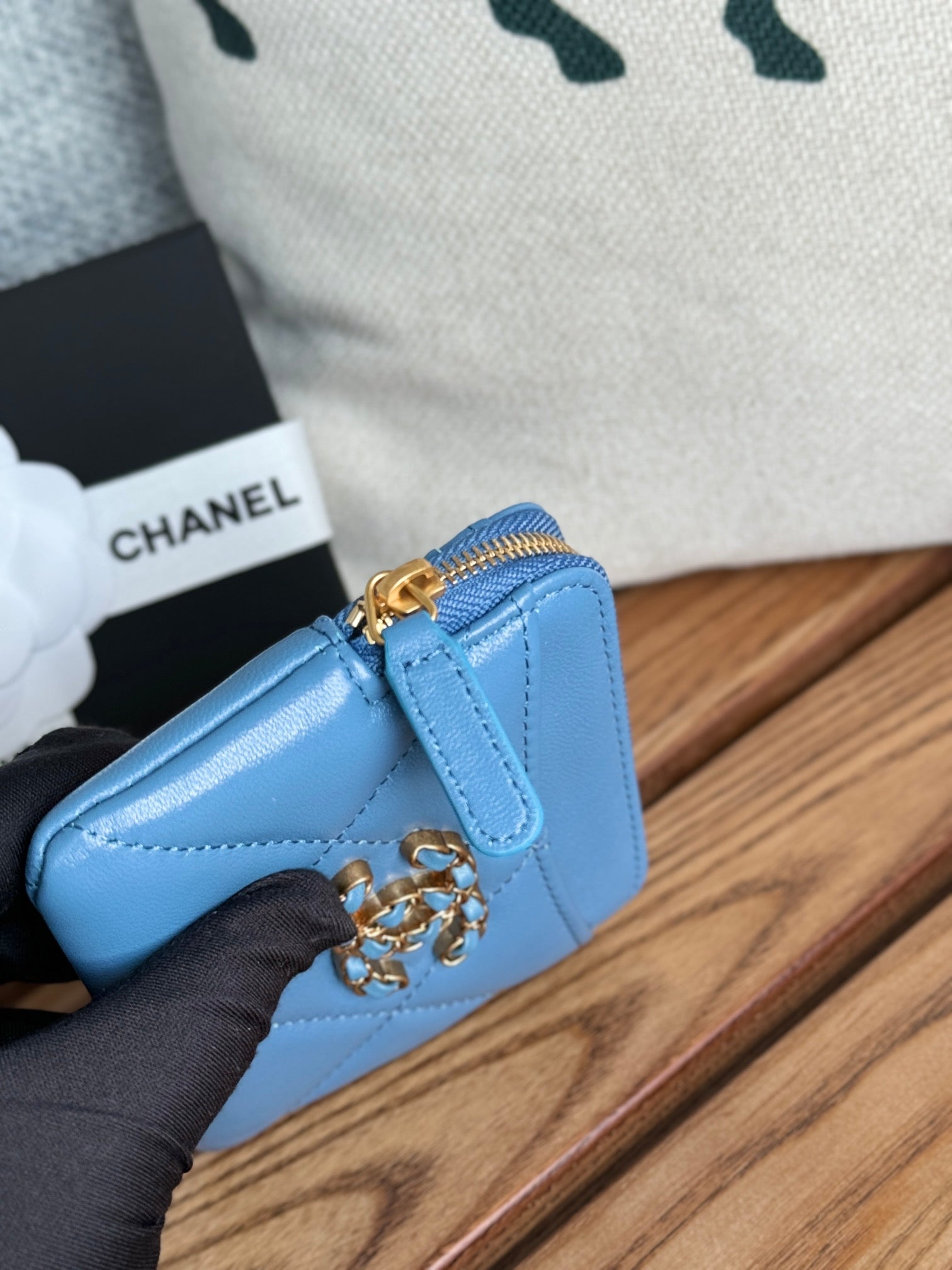 cc 19 zipped coin purse 11cm blue lambskin gold hardware mysite