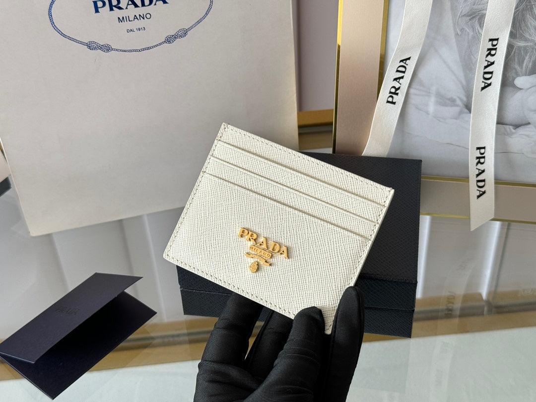 PRA 10 CARD HOLDER IN WHITE CALFSKIN mysite