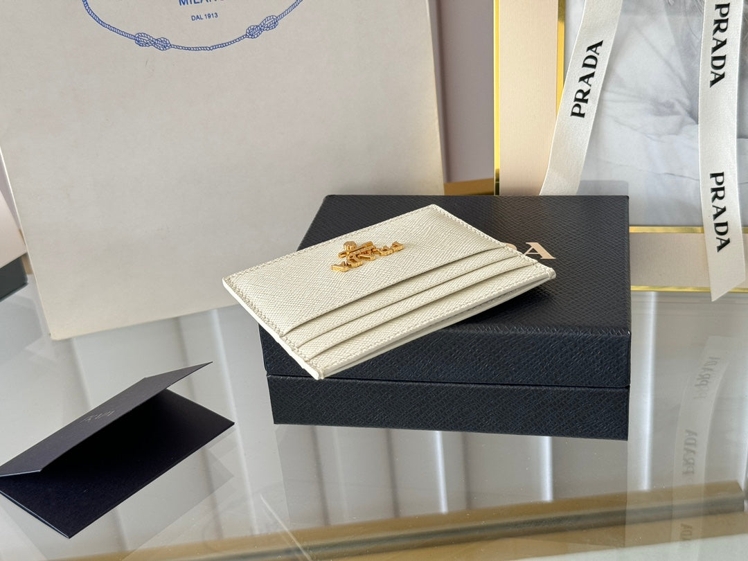 PRA 10 CARD HOLDER IN WHITE CALFSKIN mysite