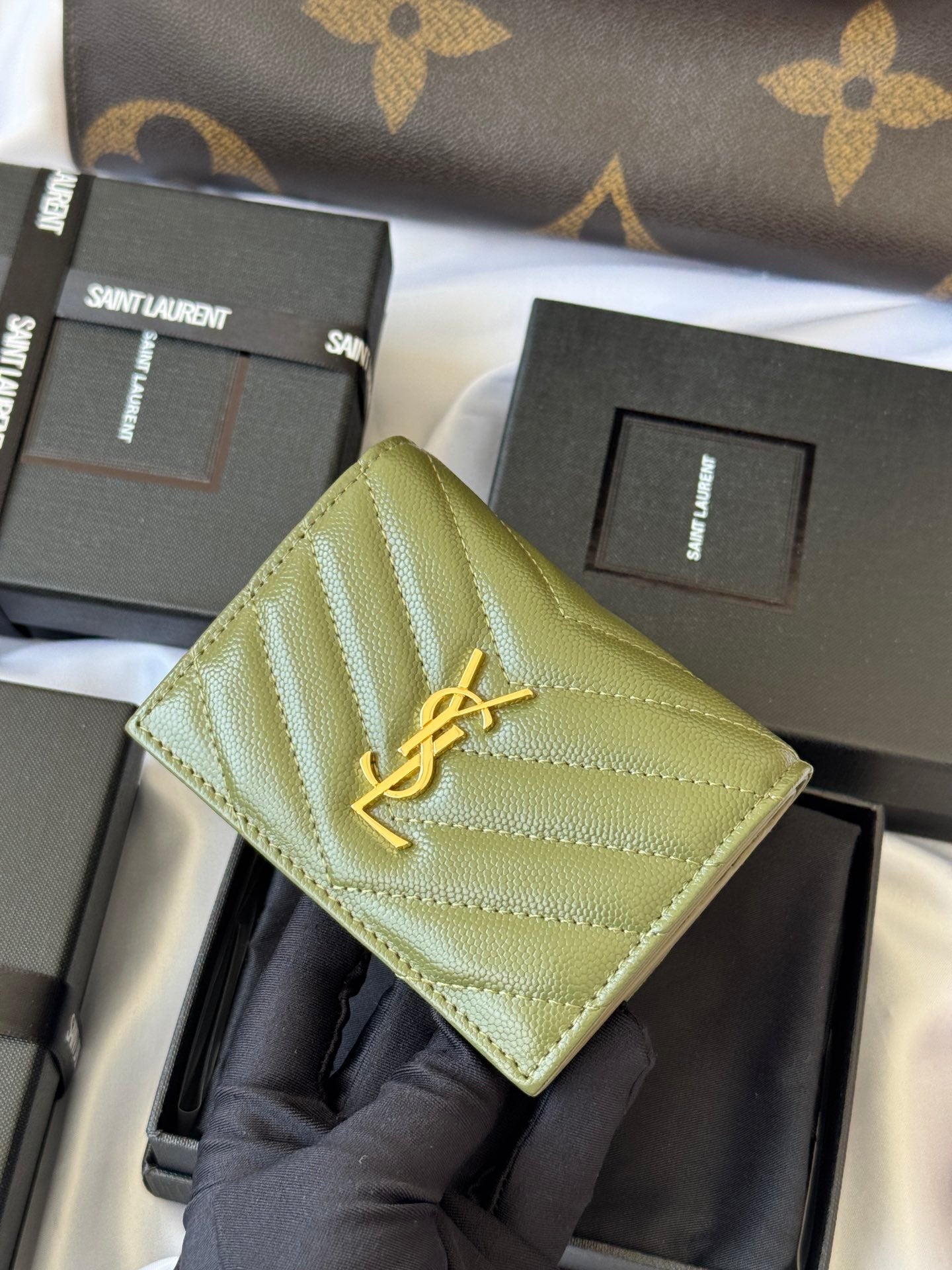YSL Wallet Green Gold Cowhide 240588 mysite