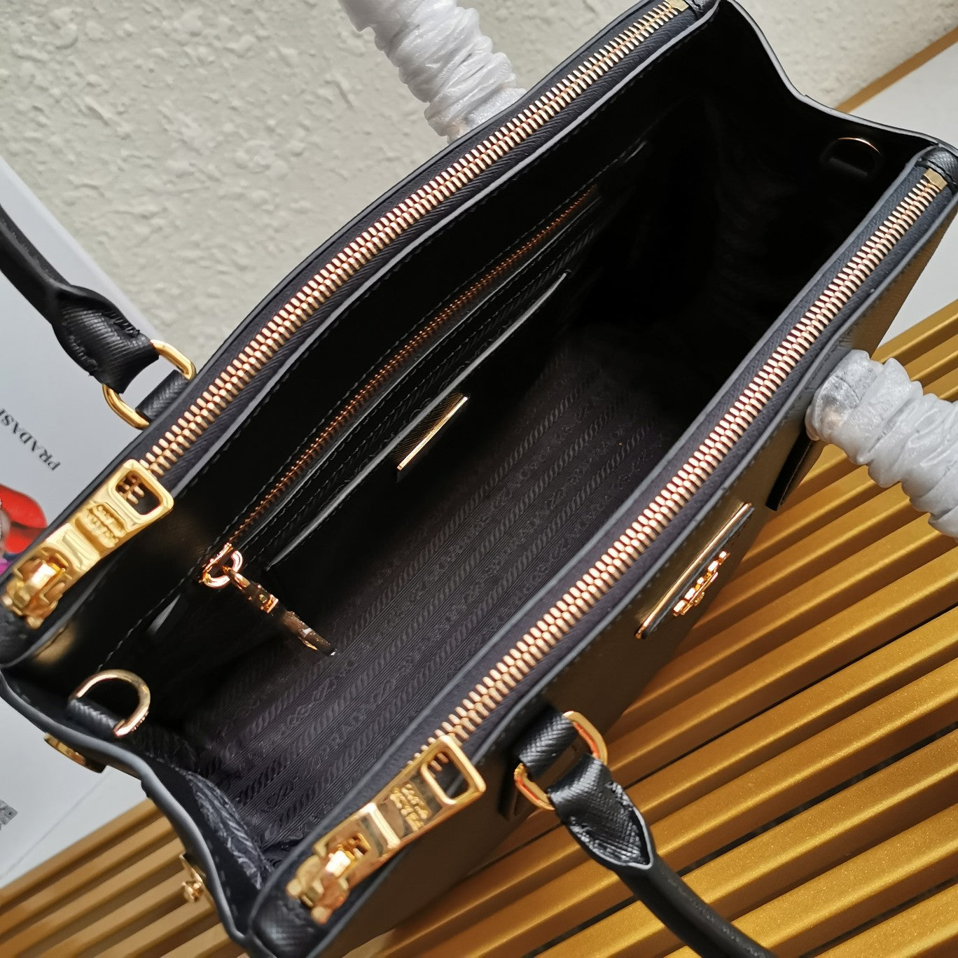 PRA GALLERIA 28 BAG IN BLACK SAFFIANO LEATHER mysite