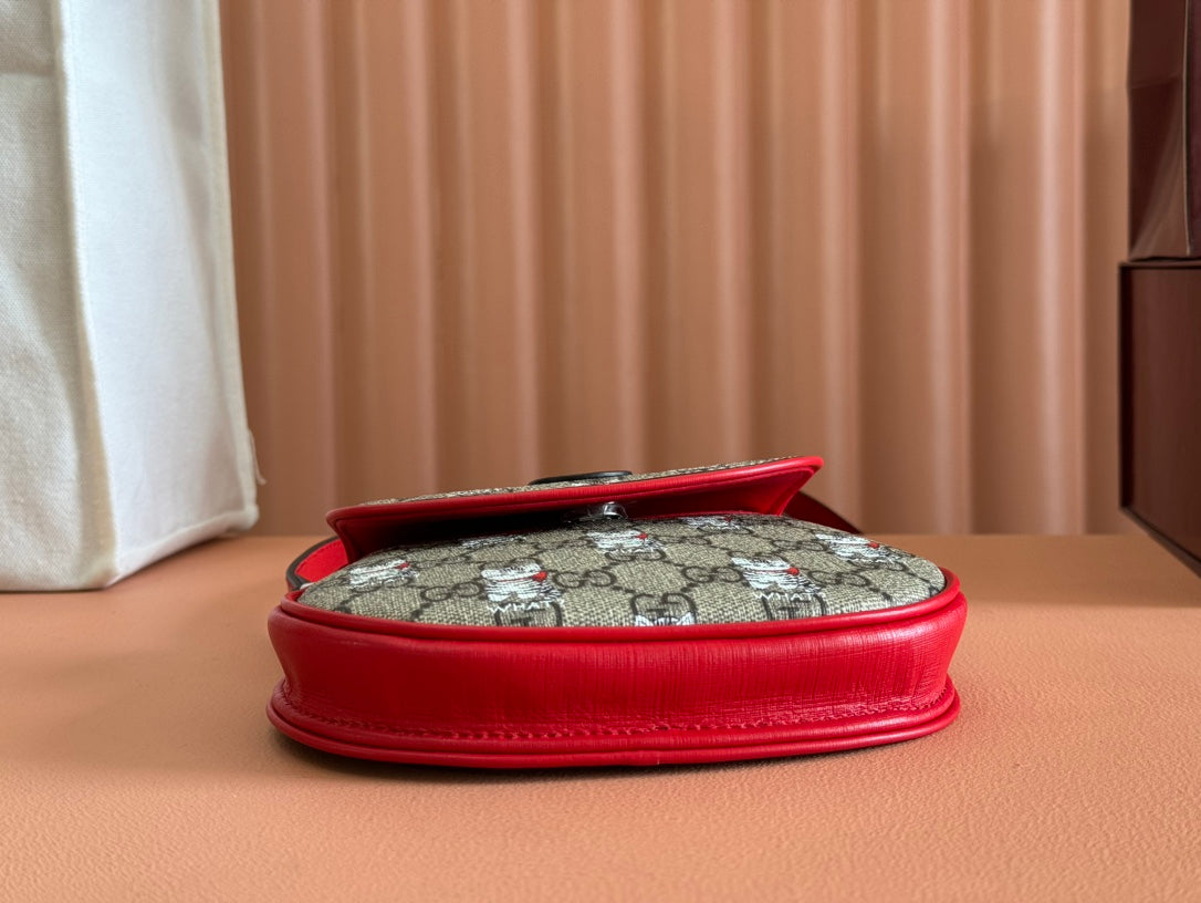 Gucci Cat Print Shoulder Bag White Red Beige Canvas 239660 mysite