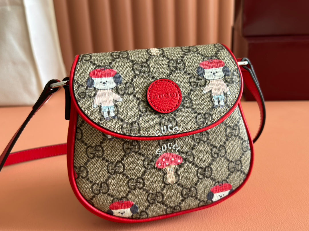 Gucci Dog Print Shoulder Bag White Red Beige Canvas 239661 mysite
