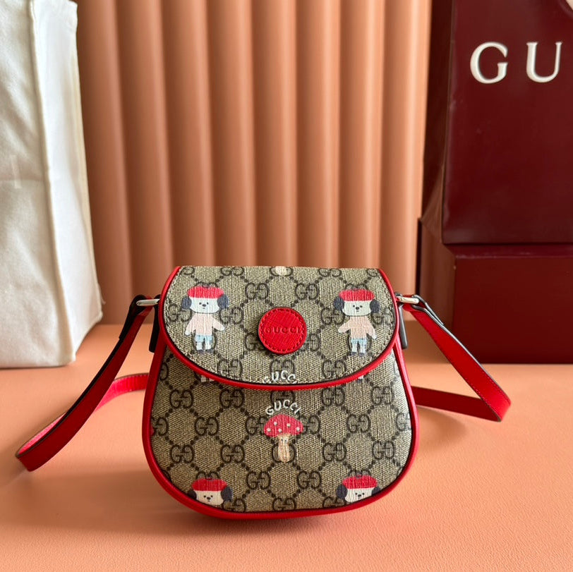 Gucci Dog Print Shoulder Bag White Red Beige Canvas 239661 mysite