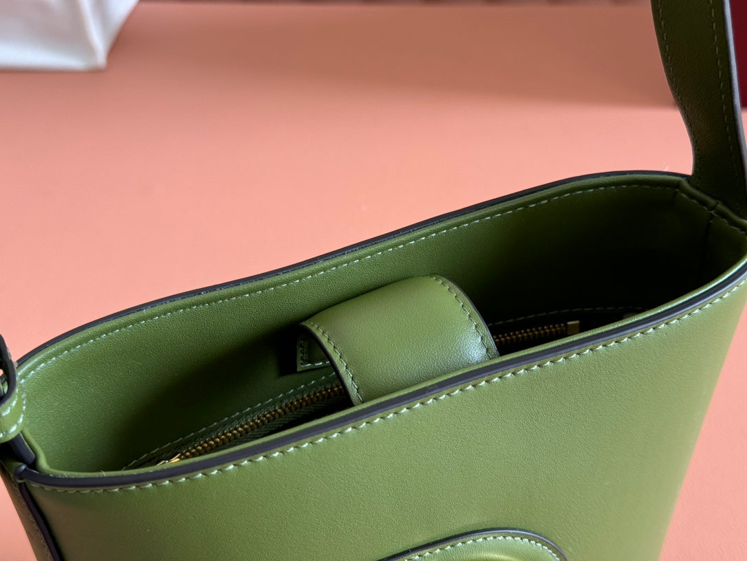 Gucci 73 Mini Bucket Bag Green Smooth Leather 244430 mysite