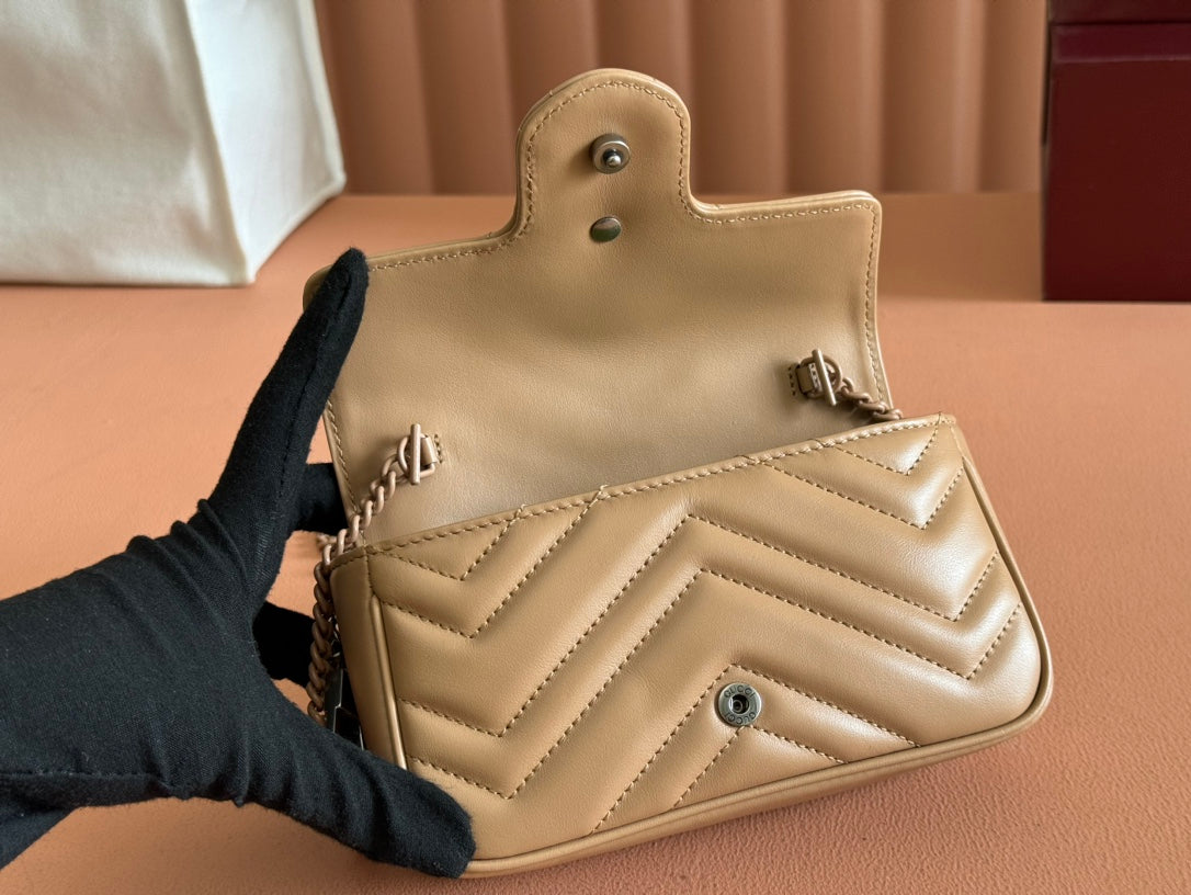 Gucci GG Marmont 16.5 Bag All Beige Calfskin 248378 mysite