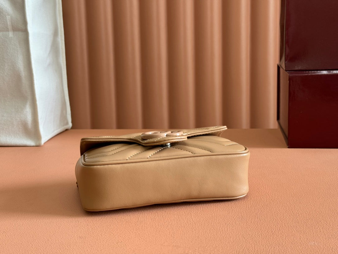 Gucci GG Marmont 16.5 Bag All Beige Calfskin 248378 mysite