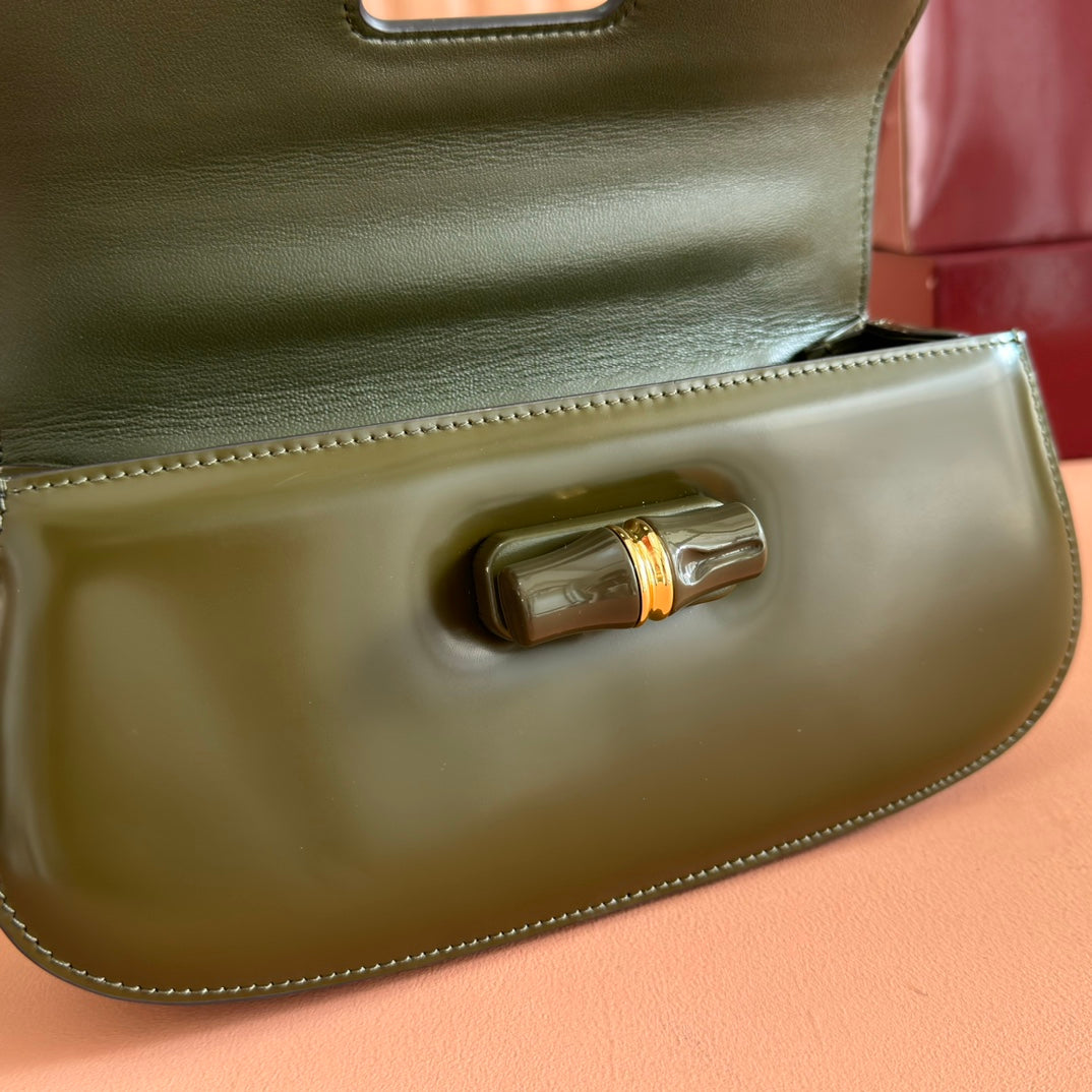 Gucci Bamboo Diva Bag Dark Green Leather 255007 mysite