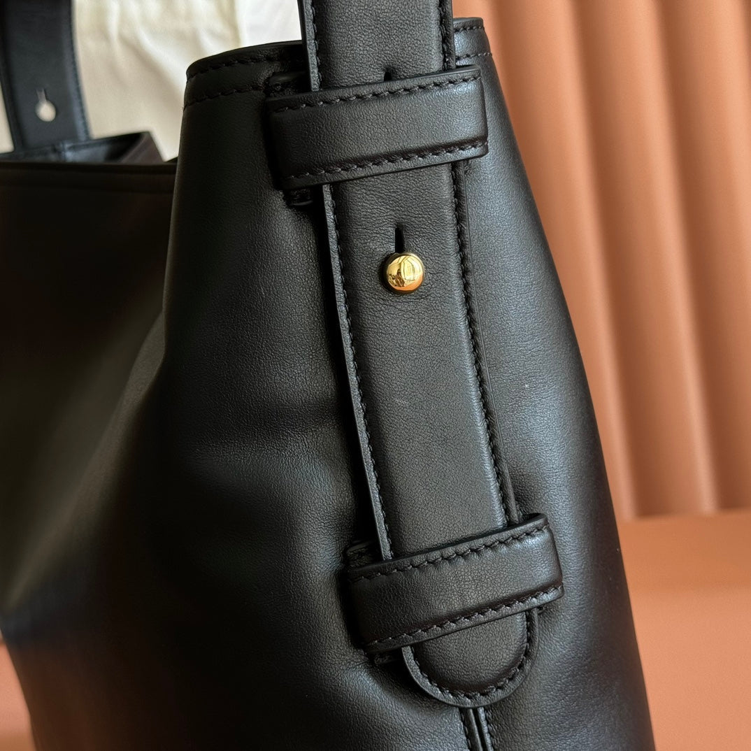 GG Beatrix Large Tote Bag Black Smooth Leather GHW 272128 mysite