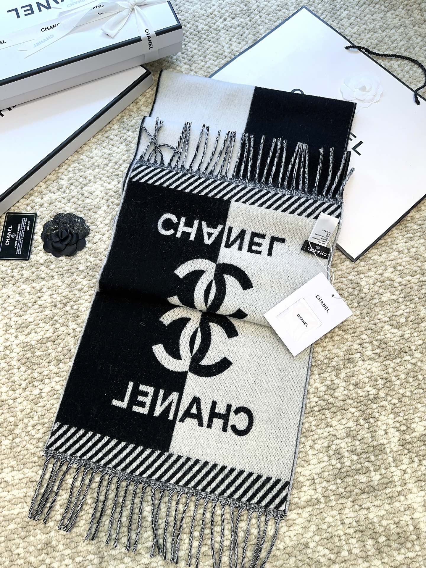 SCARF 184 CM IN BLACK MIX WHITE MERINO WOOL 393120 mysite
