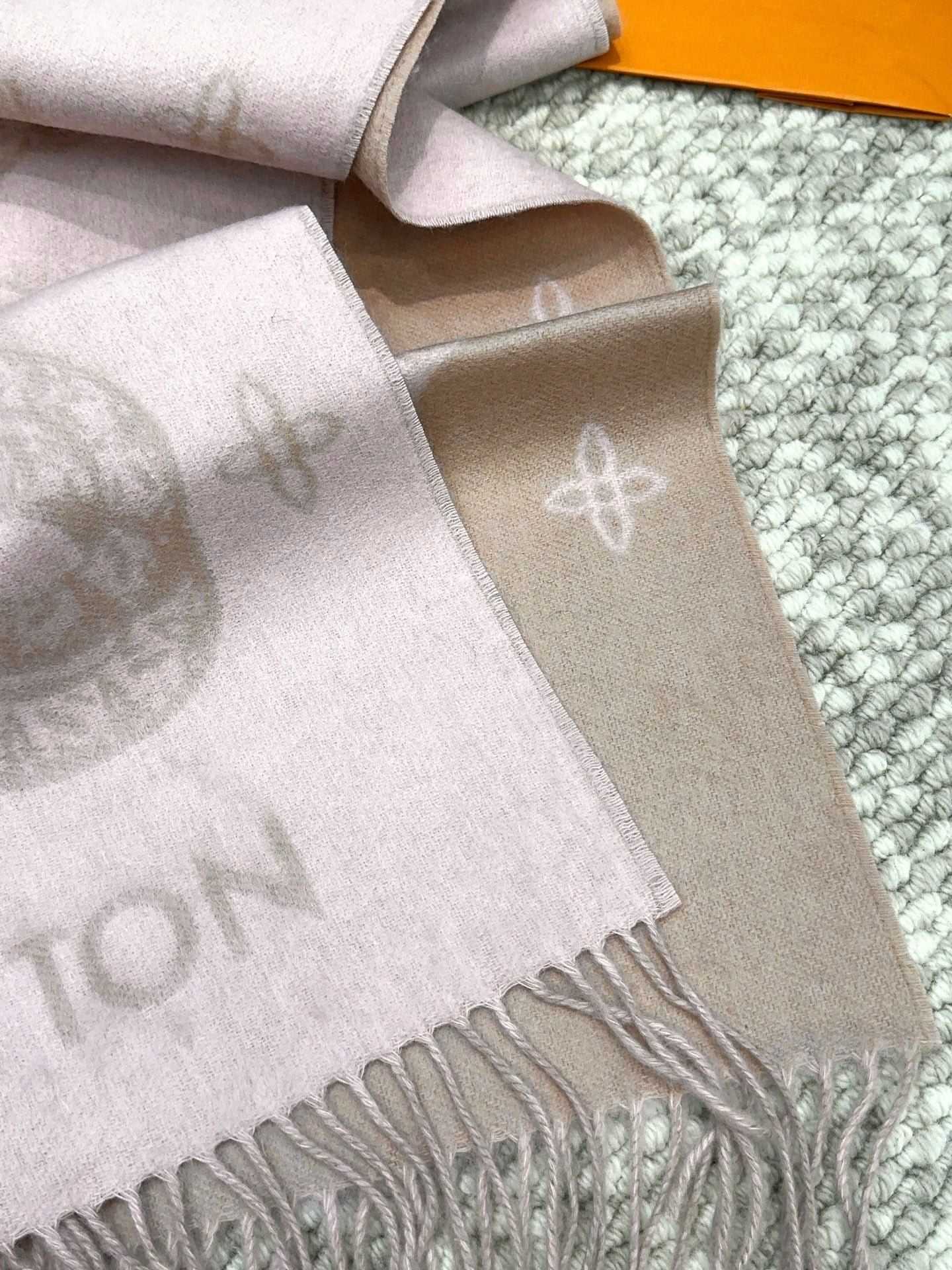 SCARF 170 CM IN LIGHT PINK MONOGRAM CASHMERE 396380 mysite