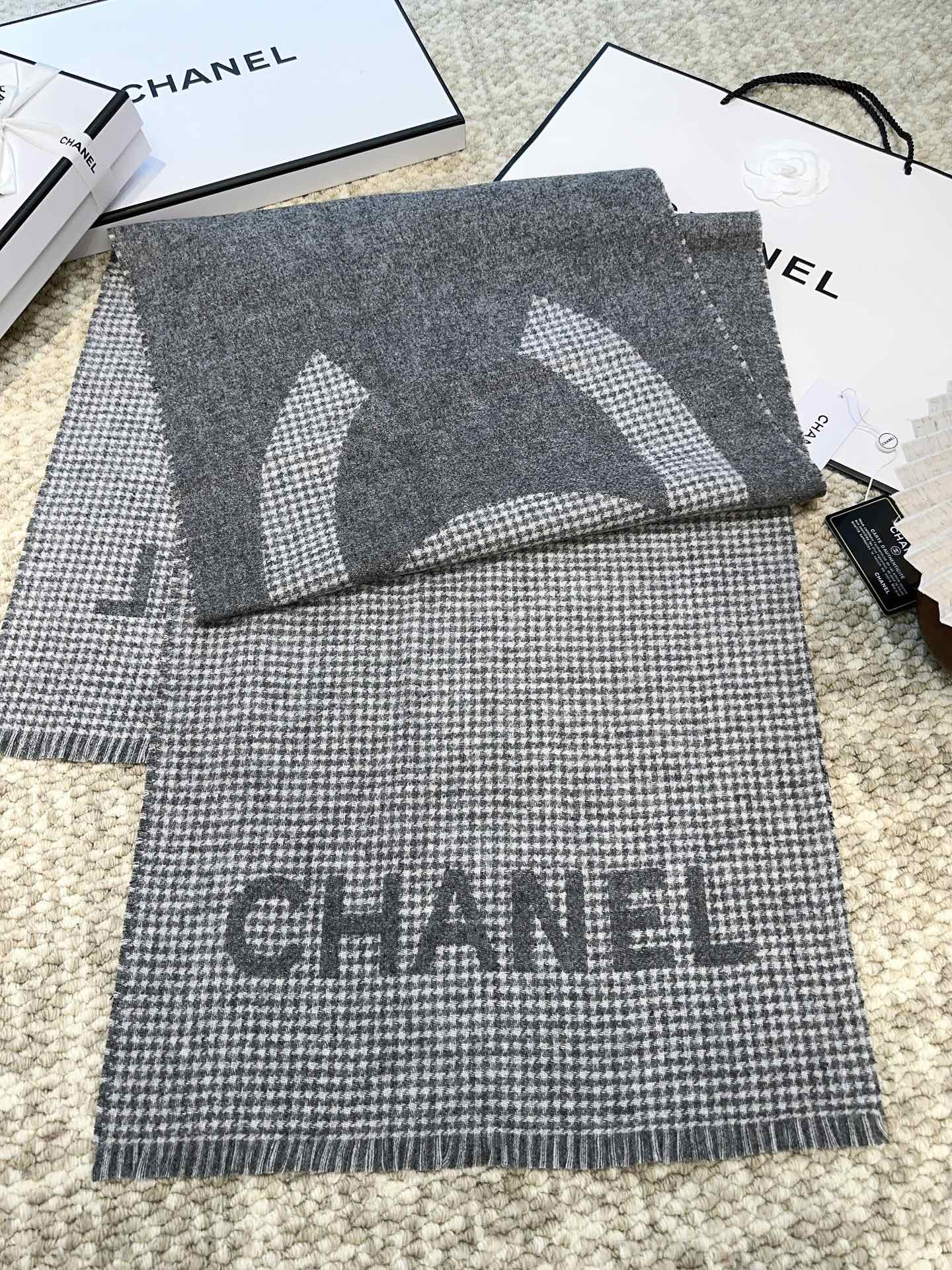 HOUNDSTOOTH SCARF 185 CM IN SHADOW GRAY CASHMERE 393122 mysite