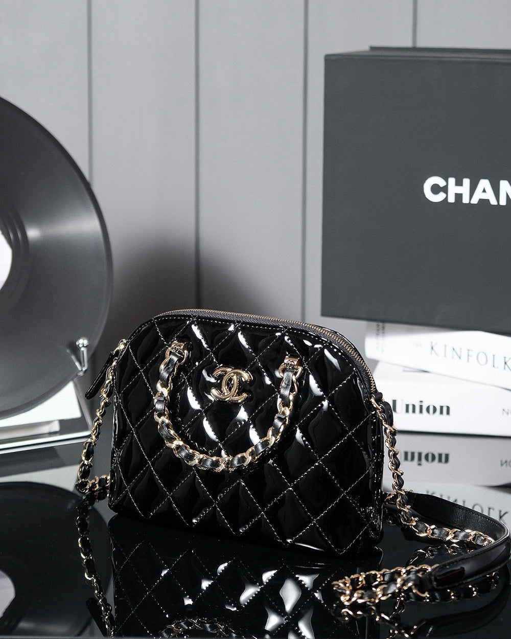 SMALL SHOPPING BAG 20 IN BLACK GLOSSY CALFSKIN GOLD HARDWARE mysite
